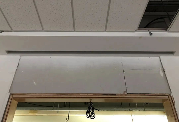 電動擋煙垂壁安裝及聯動測試